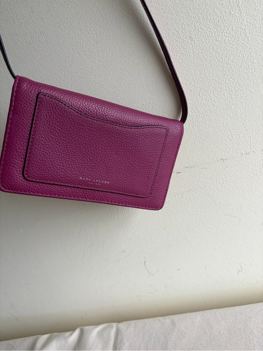 Marc Jacobs Magenta Pebbled Leather Crossbody Wallet clutch